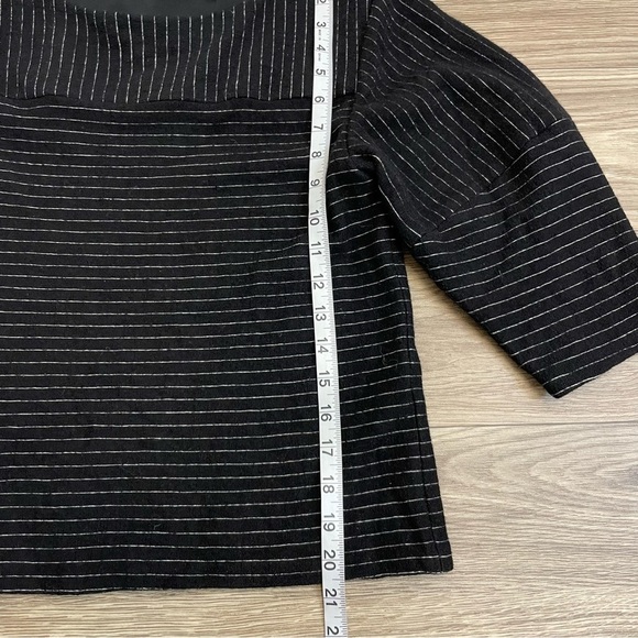 Alice & Olivia Winston Black Pinstripe Half Sleeve Sweater Top - Picture 9 of 11